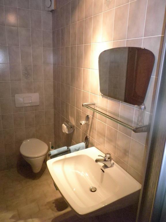 Haus Drescher Apartment Obsteig Phòng bức ảnh
