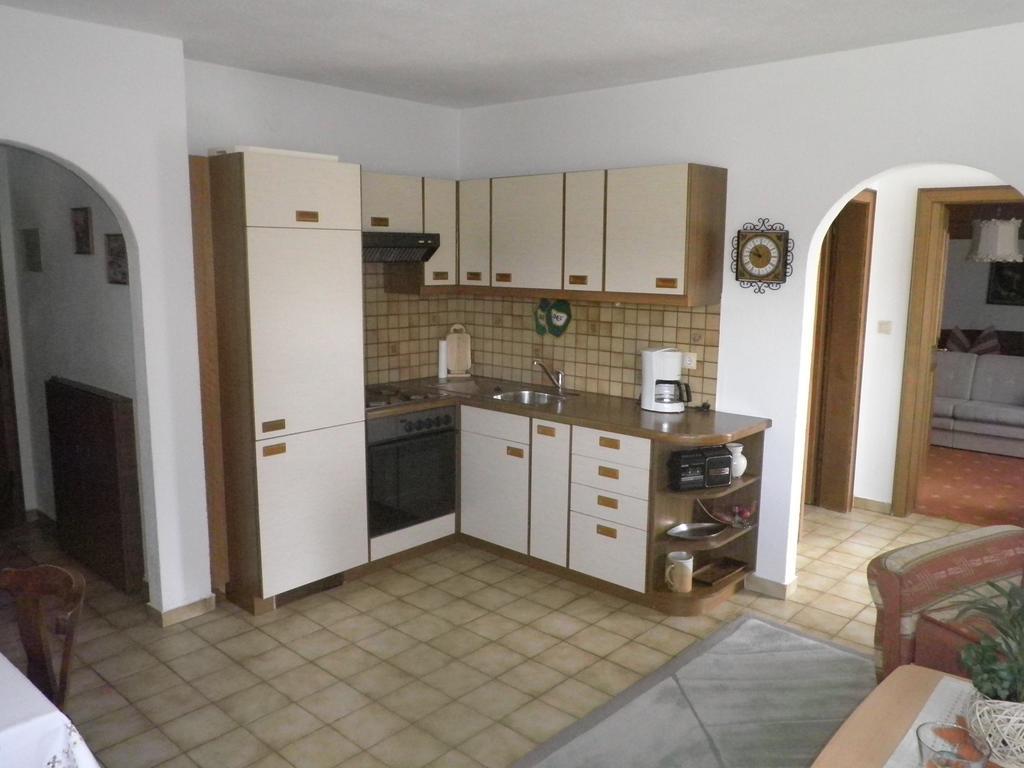 Haus Drescher Apartment Obsteig Phòng bức ảnh